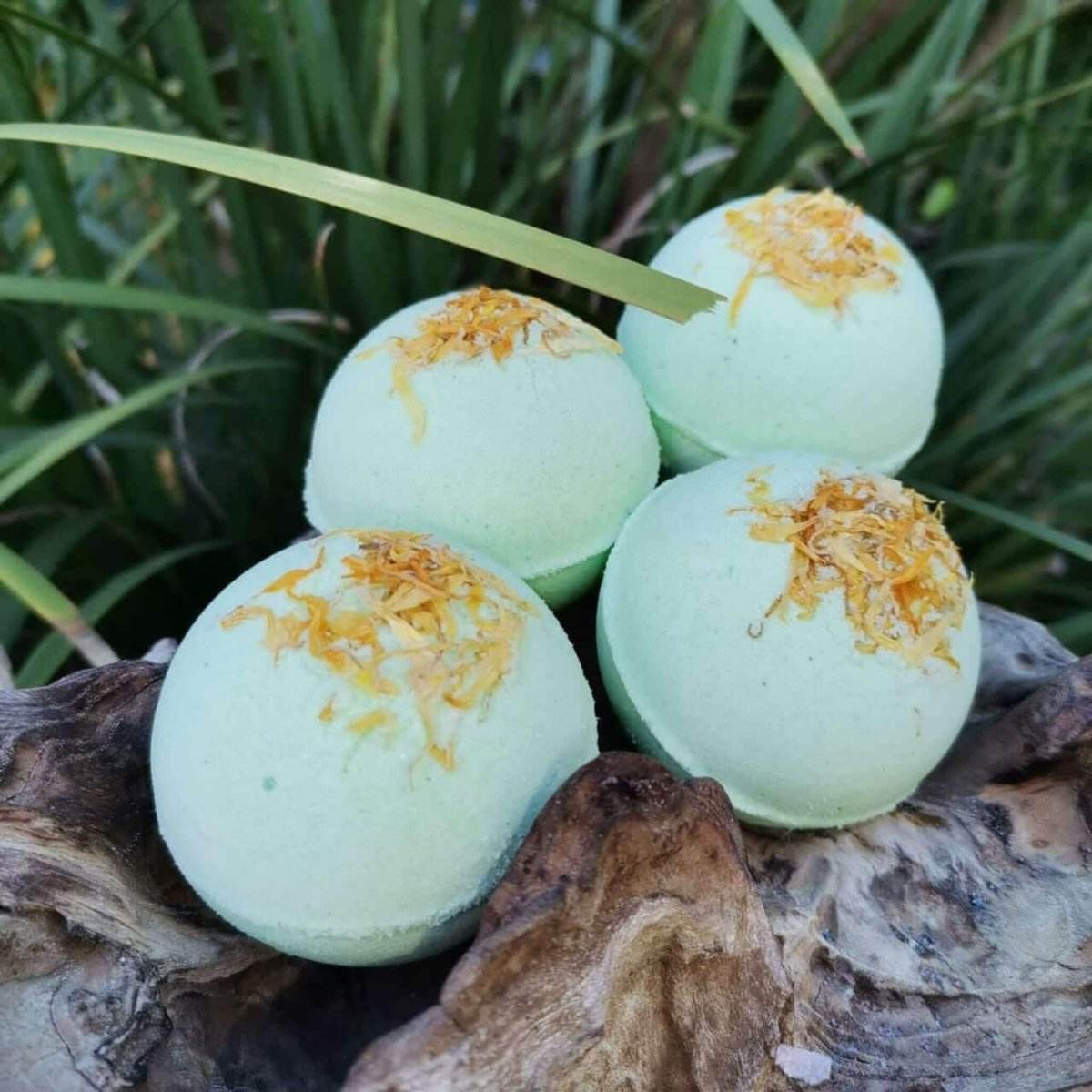 BATH BOMB: Lemongrass - JUSTBLiSS Naturals